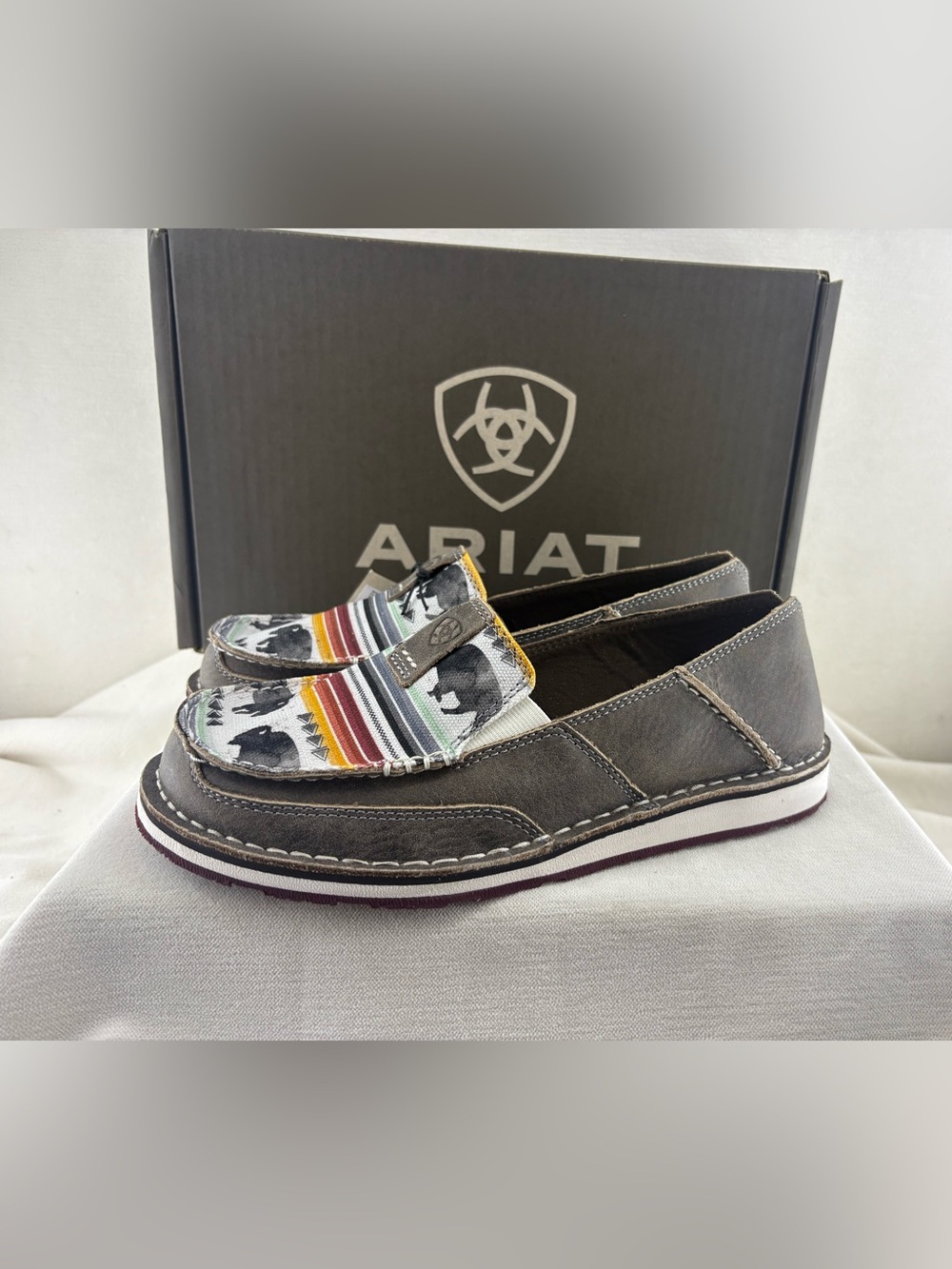 Ariat Women's Gray Slip-On Buffalo Loafers with Multicolor Stripes size 8